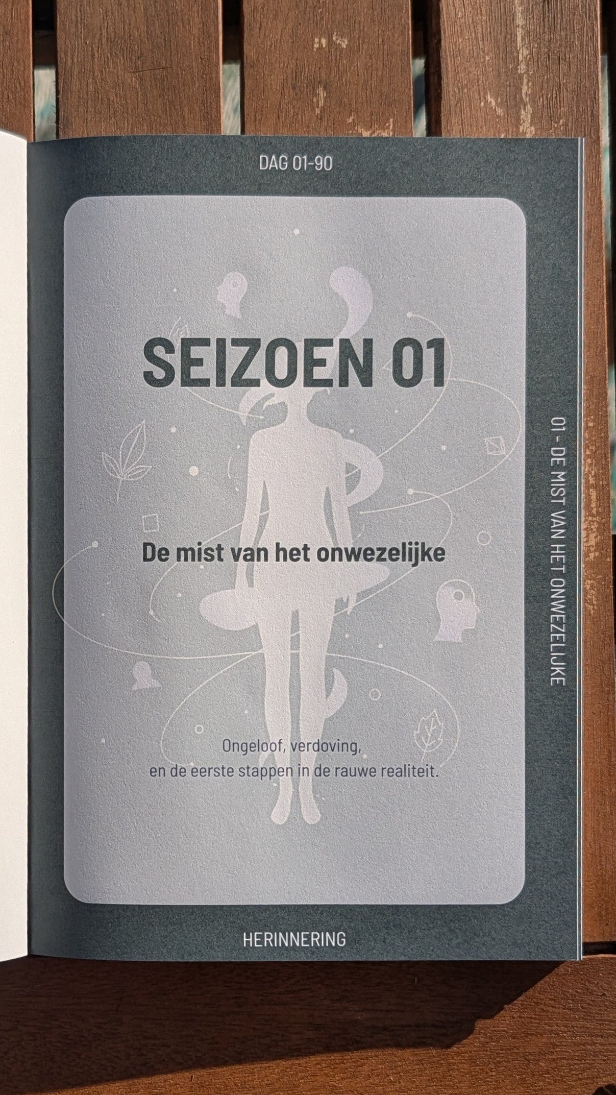 Het titelblad van seizoen 01.